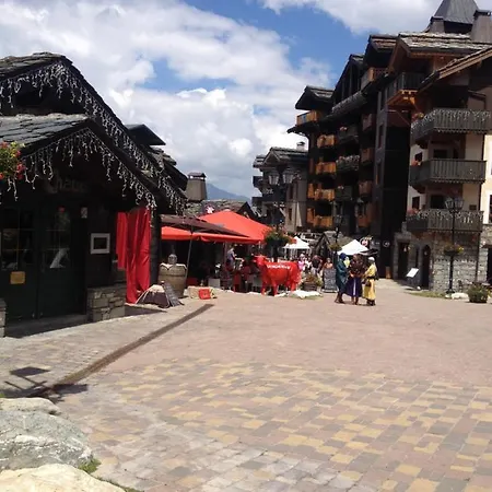 Grande Marmotte, Aux Pieds, Le Refuge Du Montagnard, Arc 1950 Apartment *