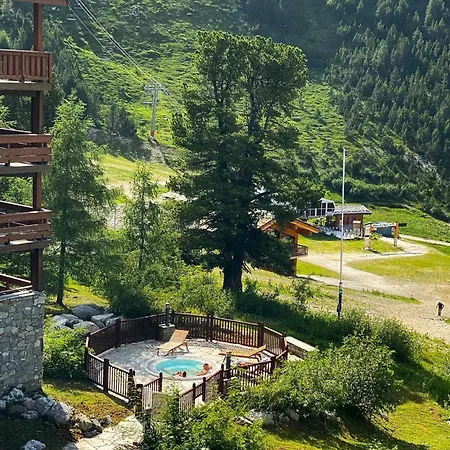 Grande Marmotte, Aux Pieds, Le Refuge Du Montagnard, Arc 1950
